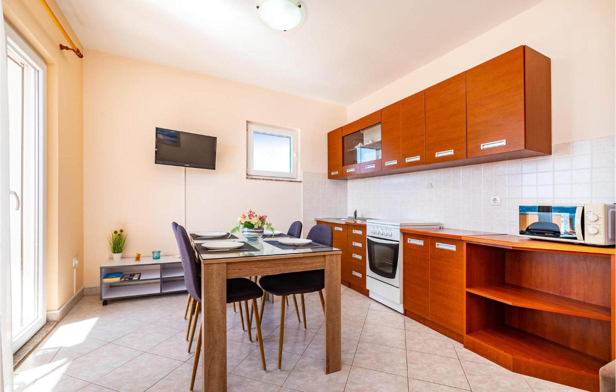 Cozy Apartment In Posedarje With House Sea View Exterior photo